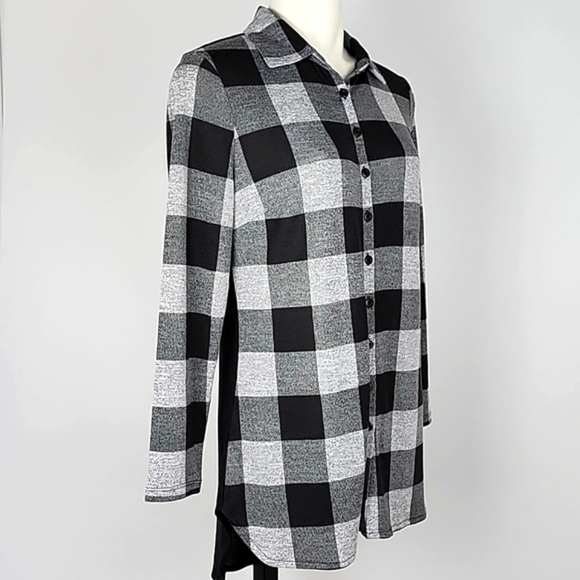 Cleo Petites Long Button Up Black White Shirt Soft Stretch Size Medium - Picture 2 of 12
